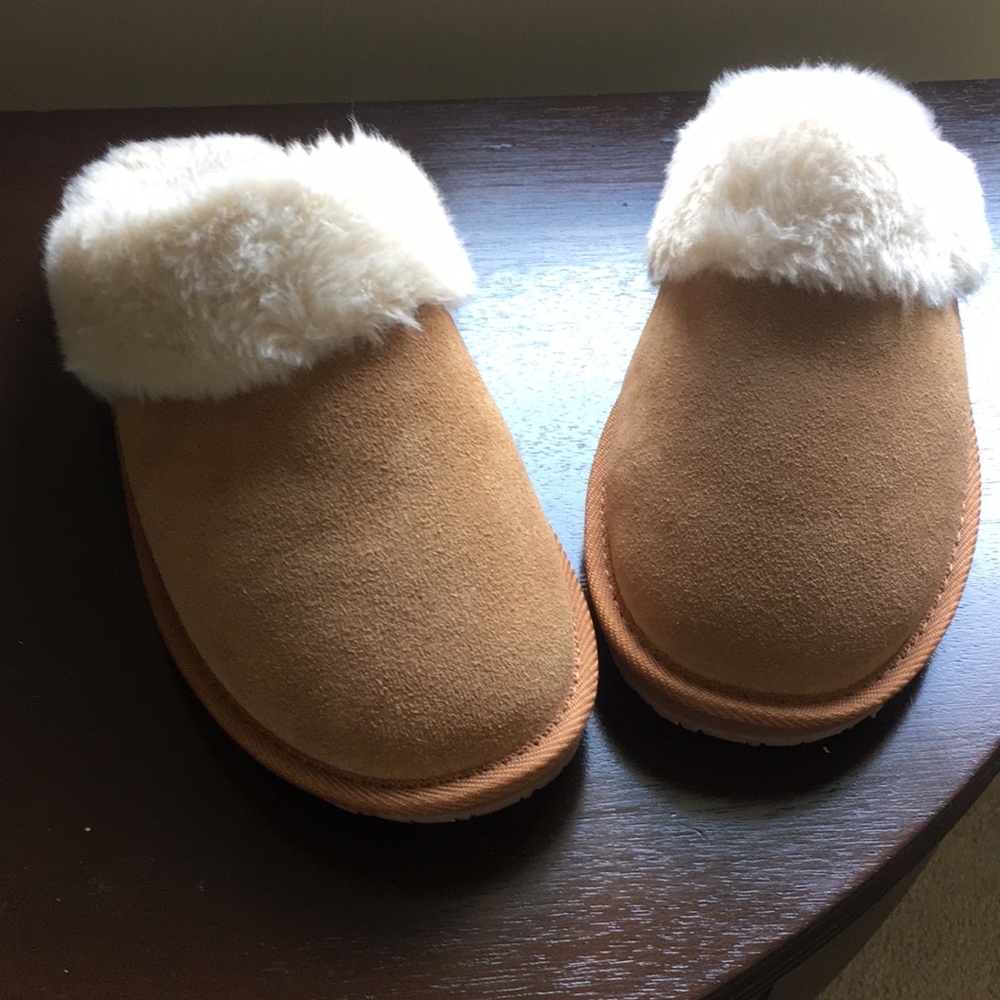 Clarks indoor/outdoor suede slippers size 8. New in box.  Ugg style.